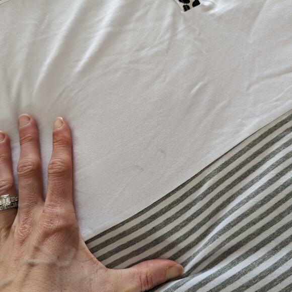 NWT Prinstory Tshirt Color Block Gray Cheetah size Small - Picture 5 of 5